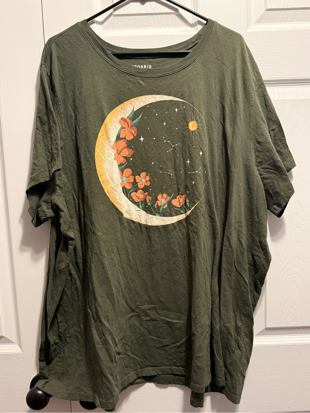 Torrid t shirt size 5